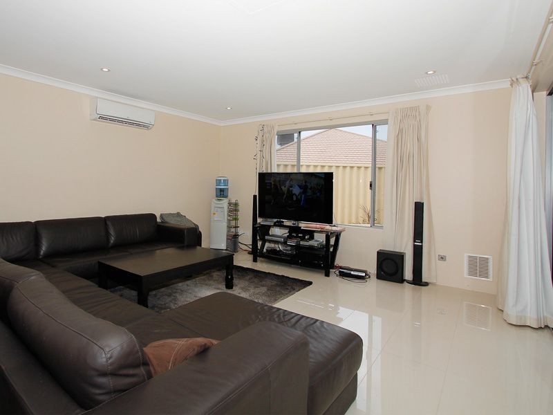 6 Elegant Approach, Harrisdale WA 6112