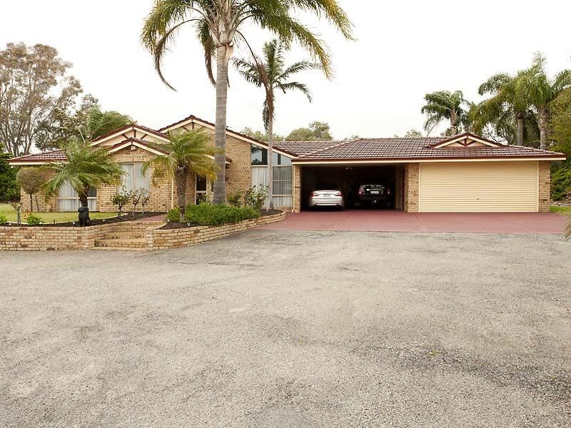 8 Melaleuca Court, Canning Vale WA 6155