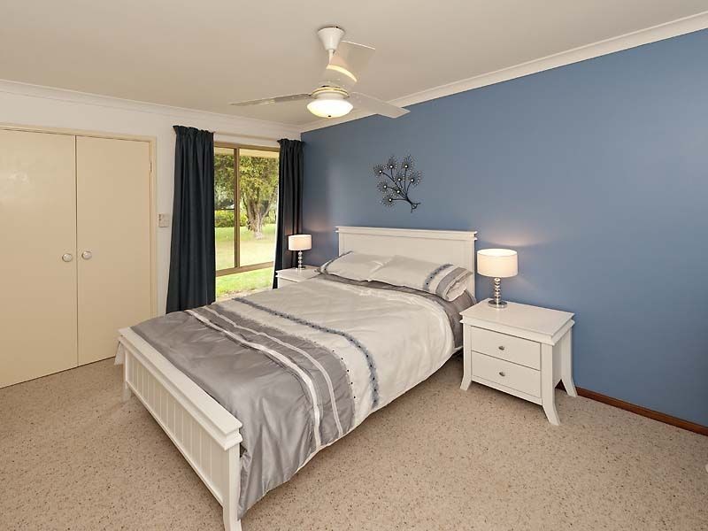 8 Melaleuca Court, Canning Vale WA 6155