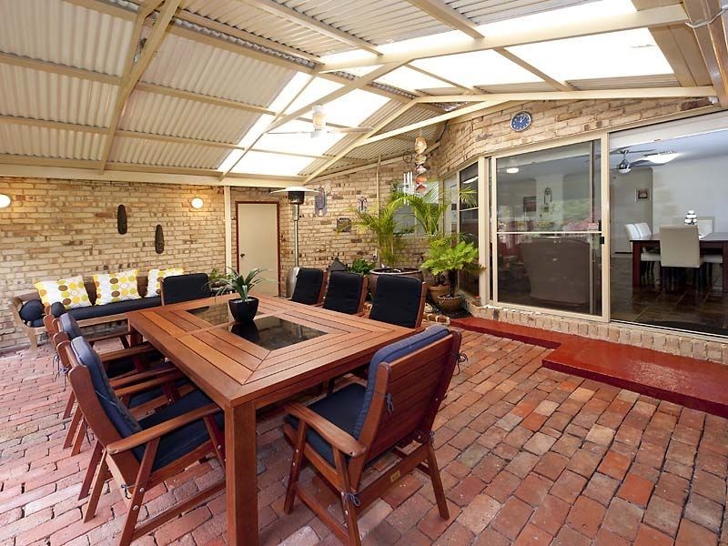 8 Melaleuca Court, Canning Vale WA 6155