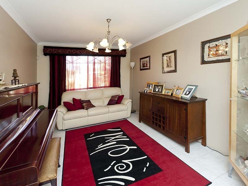 45 Welbeck Road, Canning Vale WA 6155