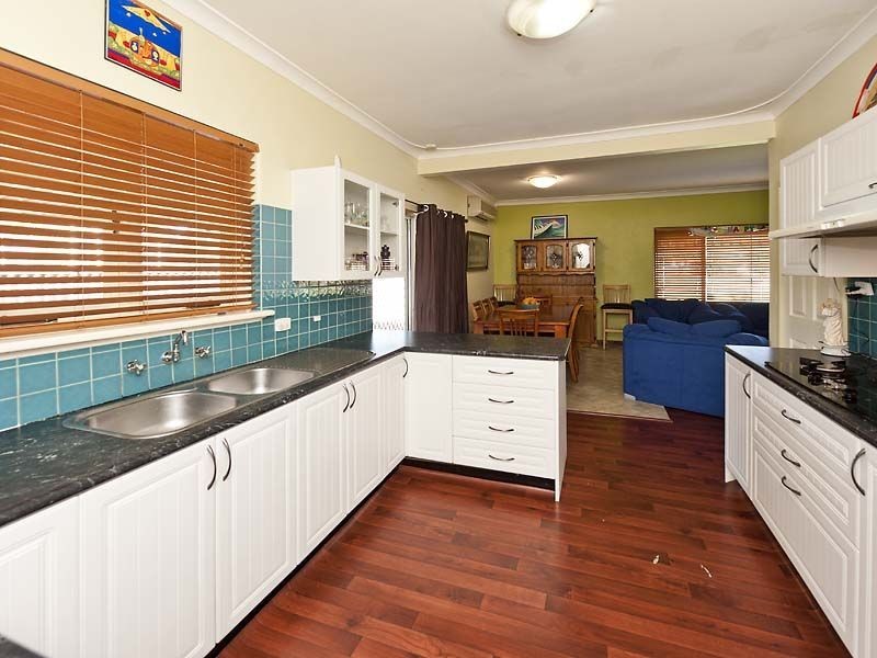 10 Melvin Avenue, Thornlie WA 6108