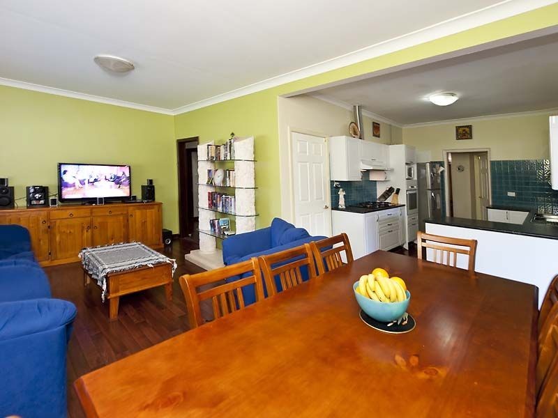 10 Melvin Avenue, Thornlie WA 6108