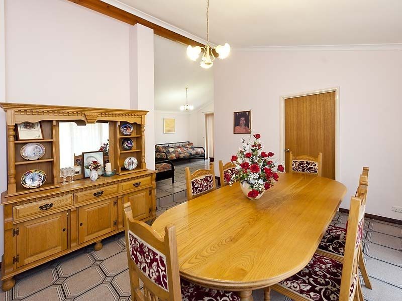 14 Meadow Mews, Parkwood WA 6147