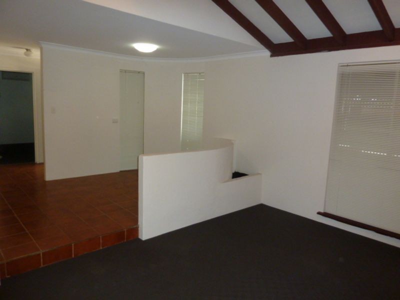 216 Yale Road, Thornlie WA 6108