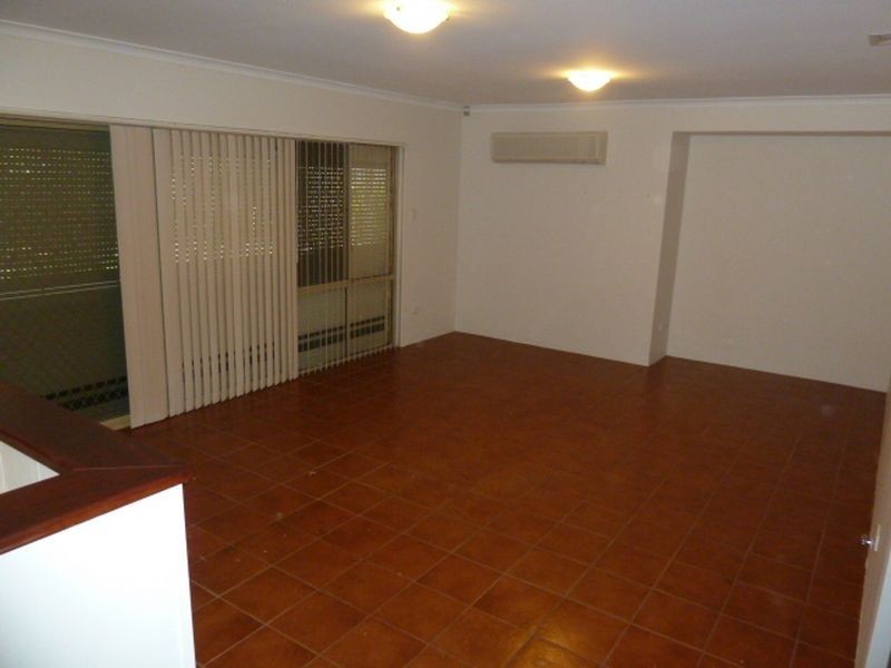 216 Yale Road, Thornlie WA 6108