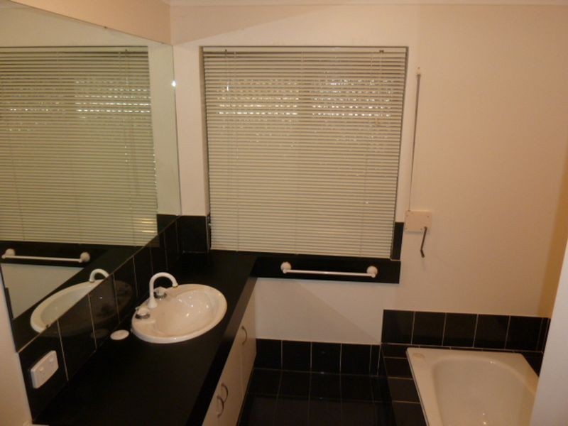 216 Yale Road, Thornlie WA 6108