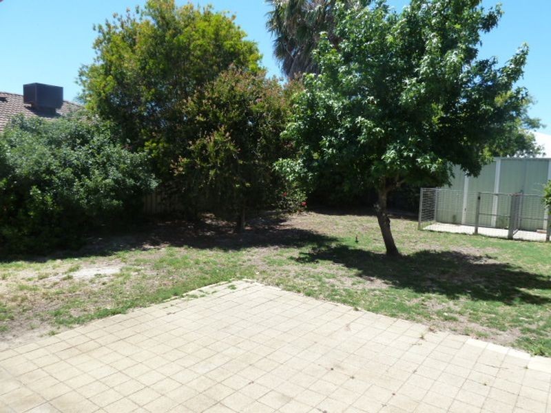 216 Yale Road, Thornlie WA 6108