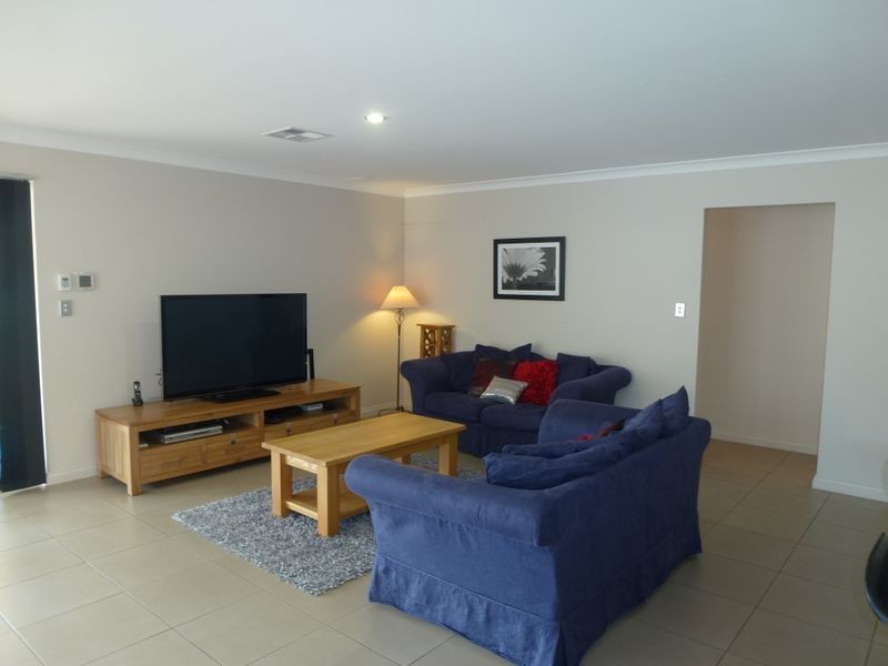 381 Wright Road, Piara Waters WA 6112