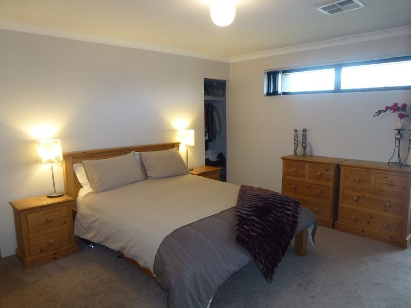 381 Wright Road, Piara Waters WA 6112