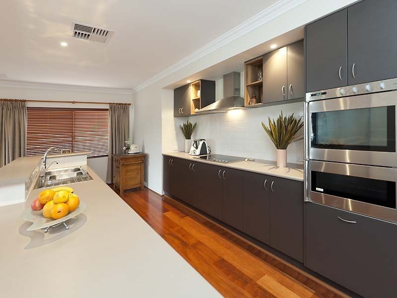 14 Rosette Place, Piara Waters WA 6112