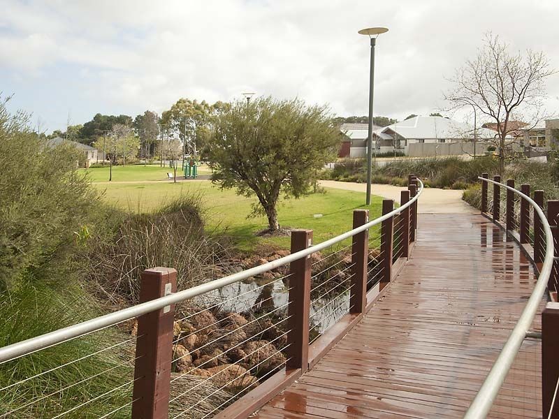 14 Rosette Place, Piara Waters WA 6112