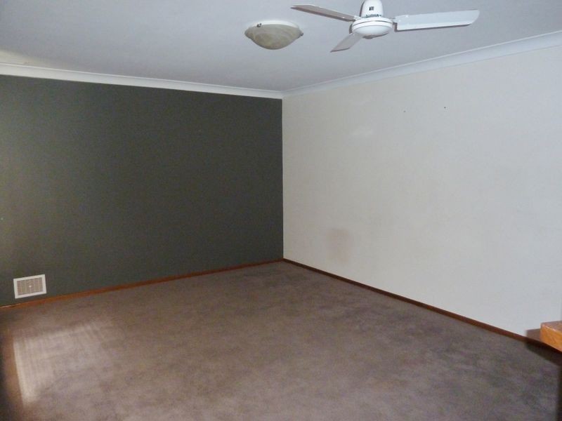 25 Grenadier Drive, Thornlie WA 6108