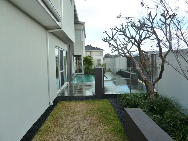 54 Solaia Loop, Woodvale WA 6026