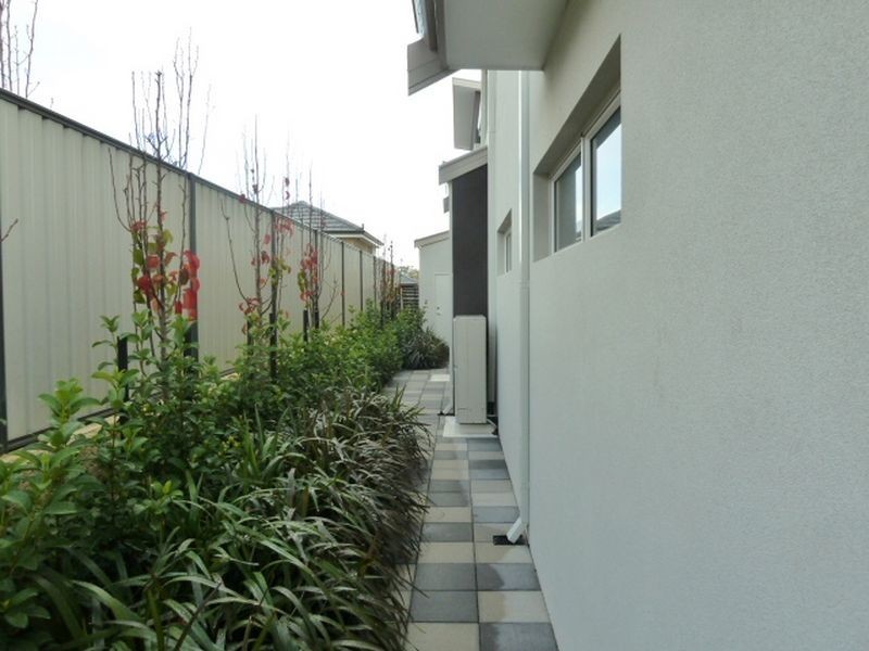 54 Solaia Loop, Woodvale WA 6026