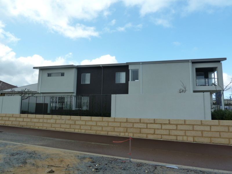 54 Solaia Loop, Woodvale WA 6026