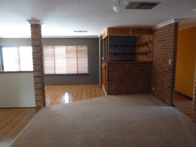 9 Camden Court, Thornlie WA 6108