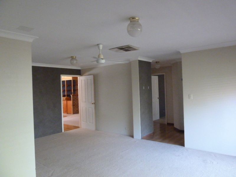 9 Camden Court, Thornlie WA 6108