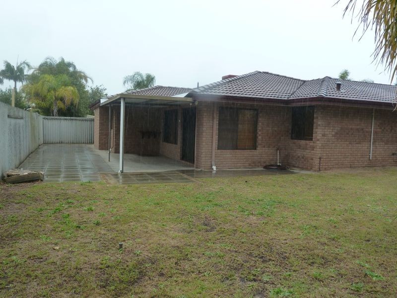 9 Camden Court, Thornlie WA 6108