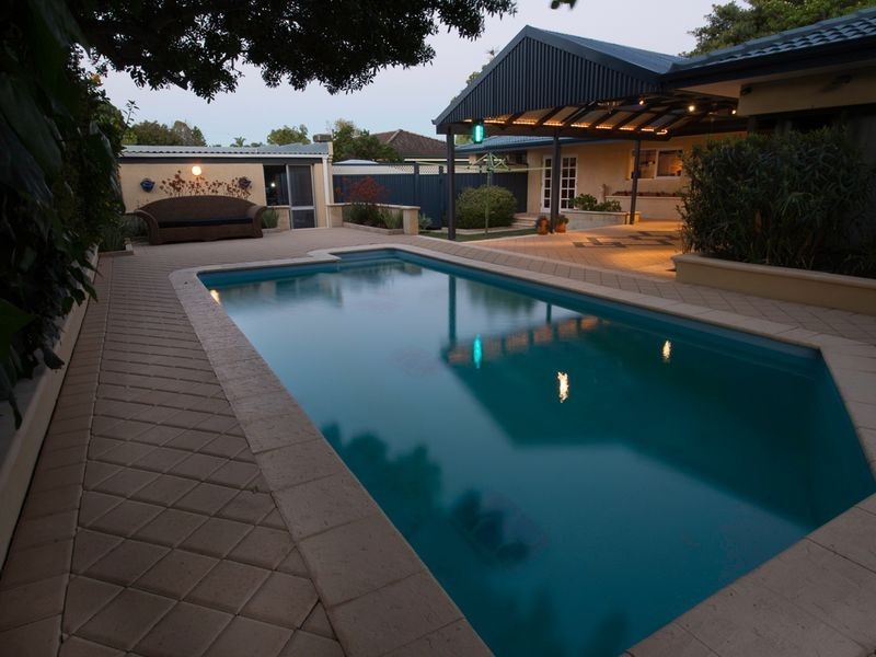 5 Manston Road, Thornlie WA 6108