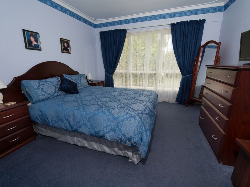 5 Manston Road, Thornlie WA 6108