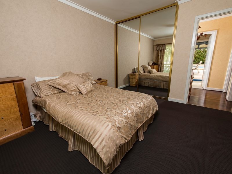 5 Manston Road, Thornlie WA 6108