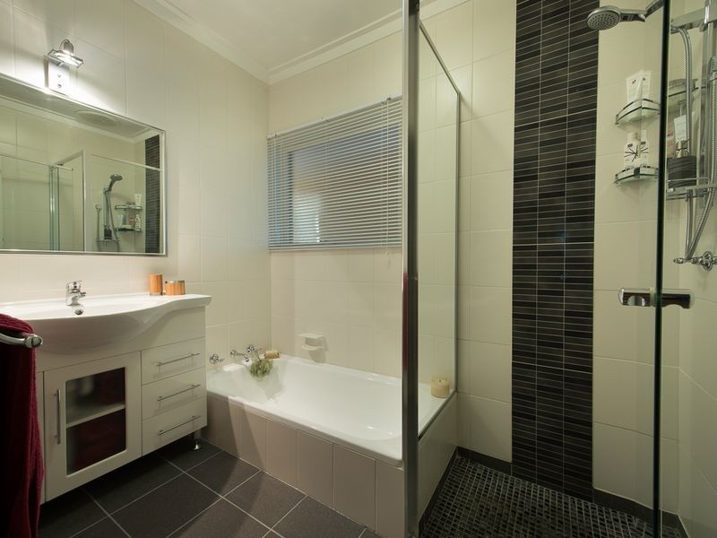 5 Manston Road, Thornlie WA 6108