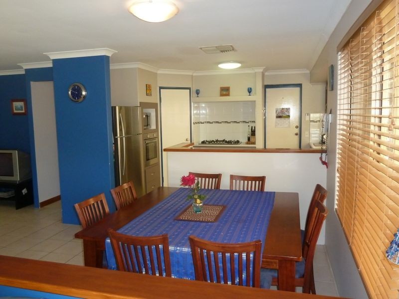 15 Kurrajong Drive, Thornlie WA 6108