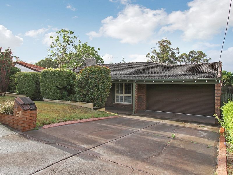 37 Sutherland Drive, Thornlie WA 6108