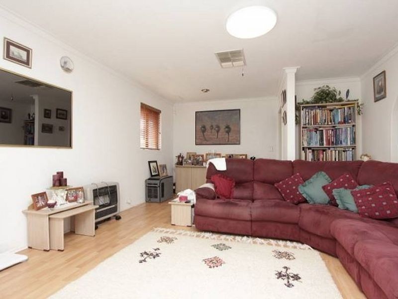 6 Helpman Court, Huntingdale WA 6110