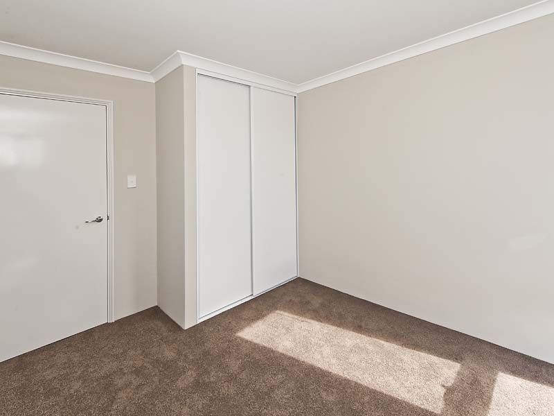 15/2 View Avenue, Langford WA 6147