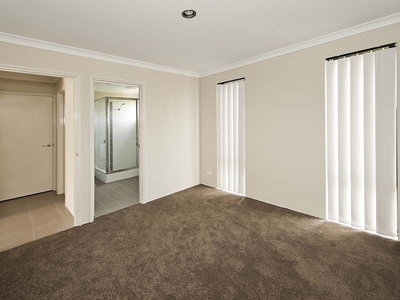 9/2 View Avenue, Langford WA 6147