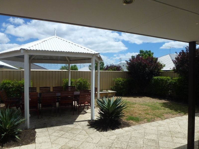 4 Chicago Street, Southern River WA 6110