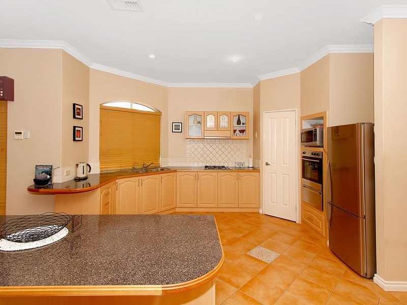 2 Jones Avenue, Southern River WA 6110