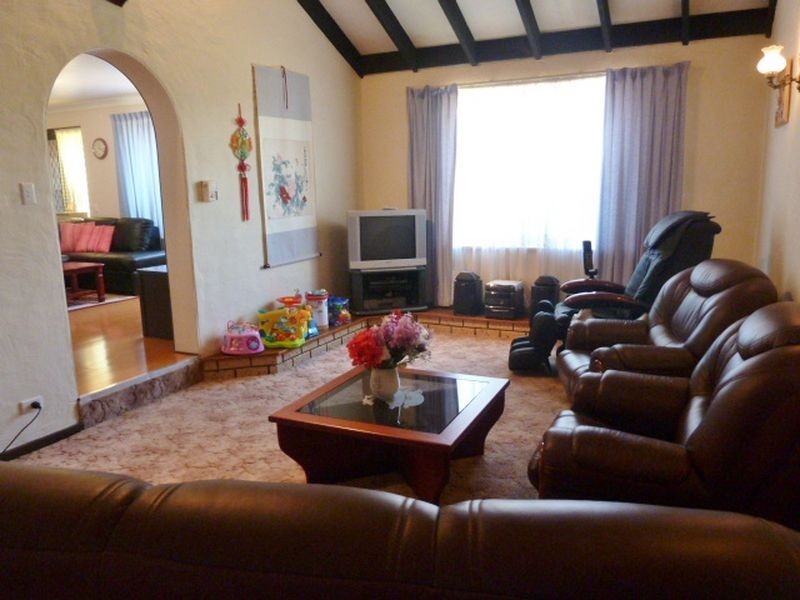 16 Palin Court, Langford WA 6147