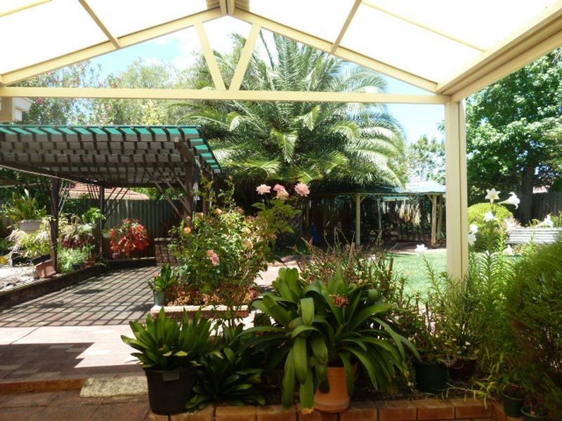 16 Palin Court, Langford WA 6147