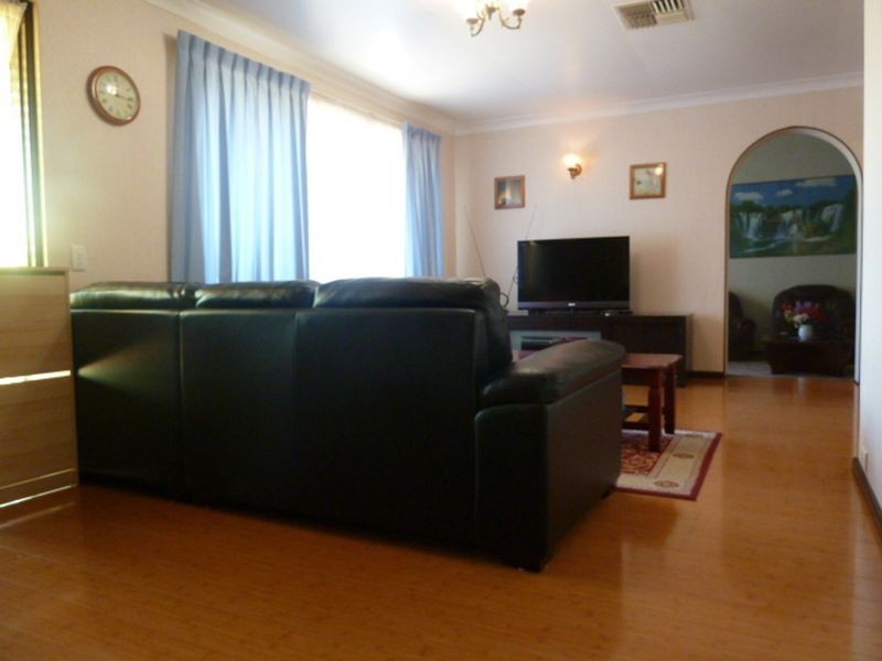 16 Palin Court, Langford WA 6147