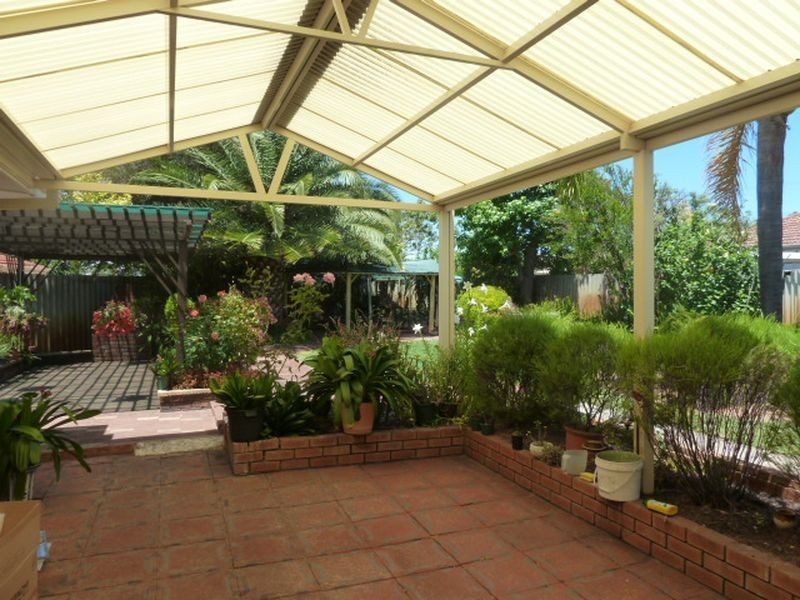 16 Palin Court, Langford WA 6147