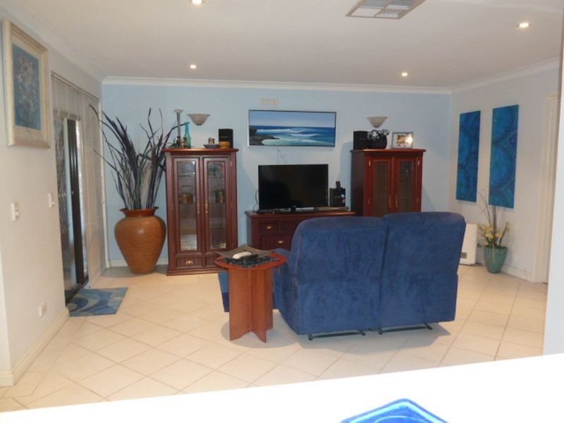 35 Ningaloo Way, Thornlie WA 6108