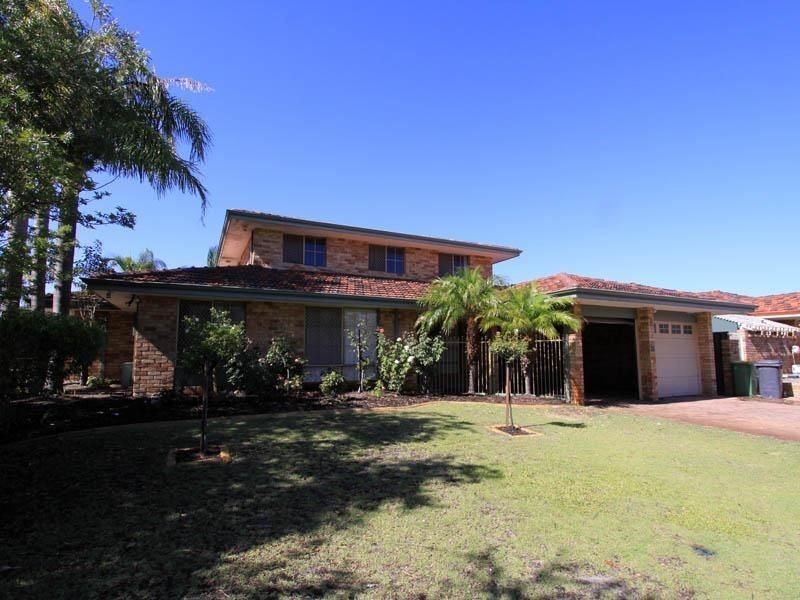 8 Monarch Court, Thornlie WA 6108