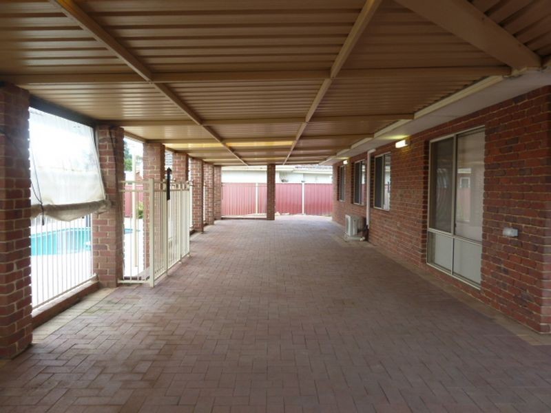 1 Gray Road, Forrestdale WA 6112