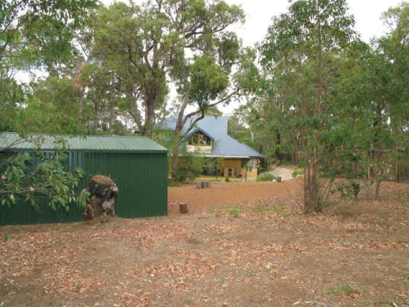 30 Mackie Road, Roleystone WA 6111