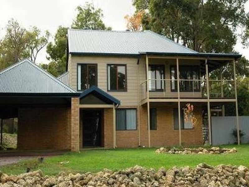 30 Mackie Road, Roleystone WA 6111