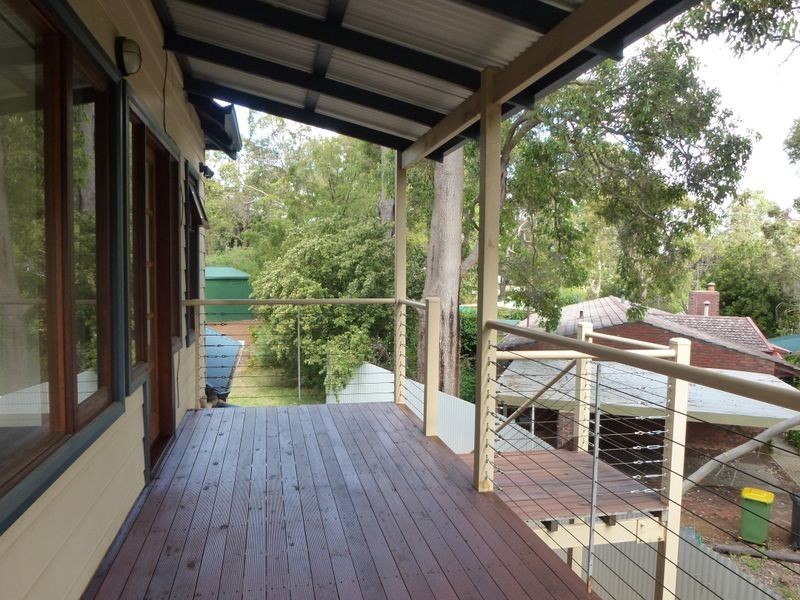 30 Mackie Road, Roleystone WA 6111