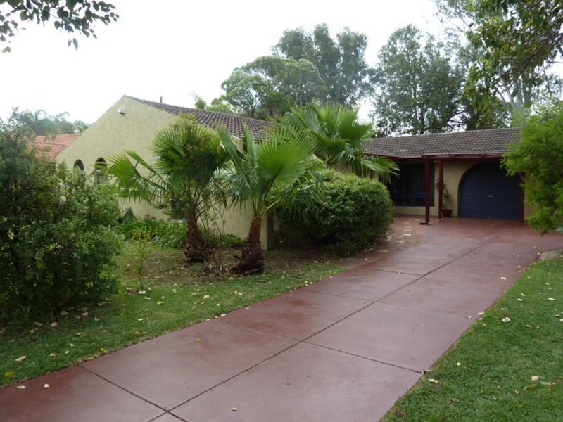 5 Grenadier Drive, Thornlie WA 6108