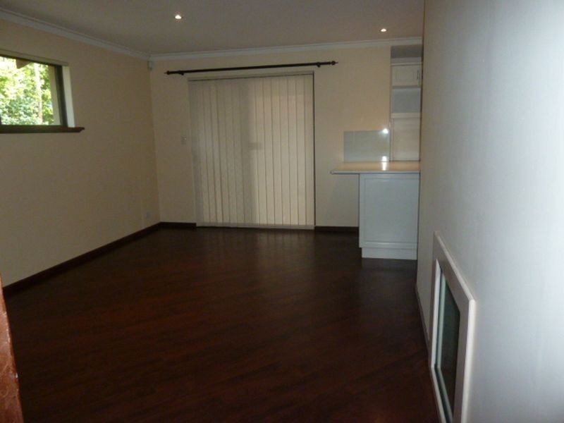 5 Grenadier Drive, Thornlie WA 6108