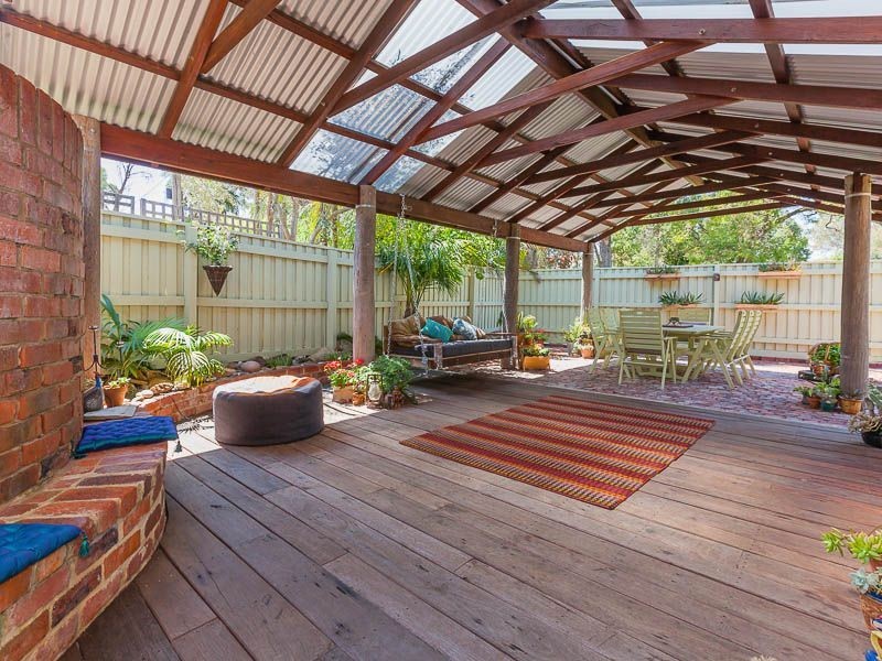16 Lachlan Road, Thornlie WA 6108