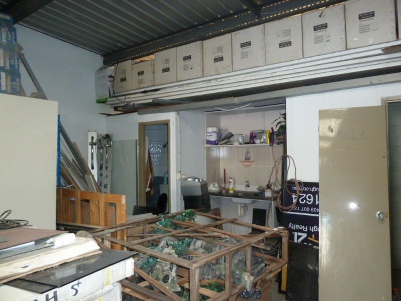 1/4 Malcolm Road, Maddington WA 6109