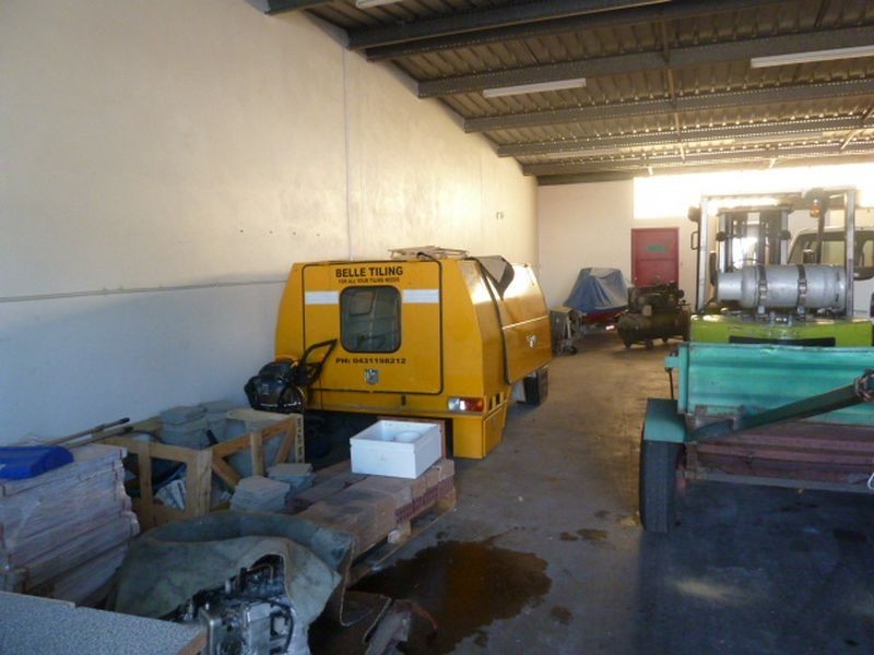 1/4 Malcolm Road, Maddington WA 6109