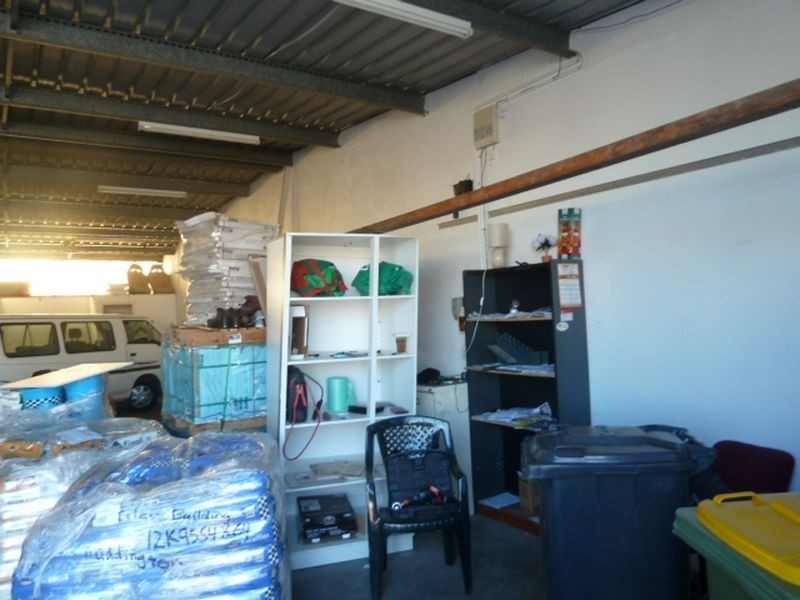 1/4 Malcolm Road, Maddington WA 6109